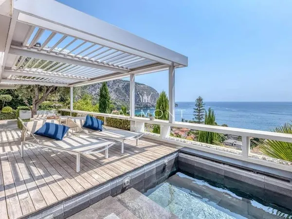Belle Villa Avec Vue À Couper Le Souffle Sur La Mer