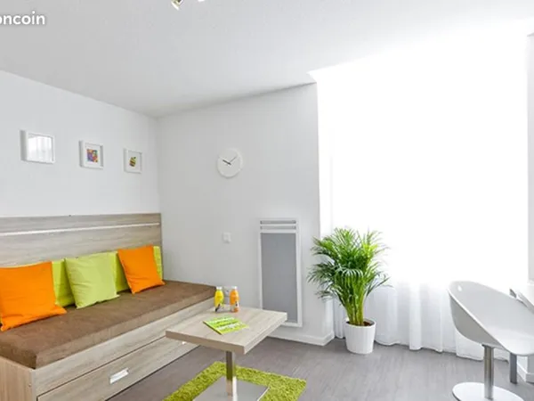 Studio 1 pièce 18 m²