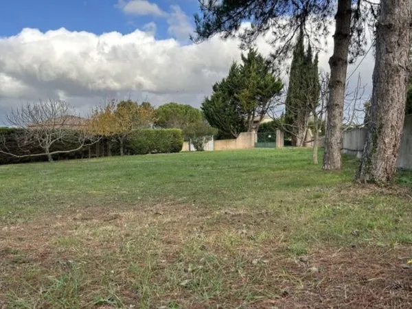 Terrain 1460 m²