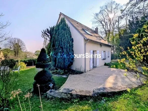 Pavillon 6 pièces 102 m²