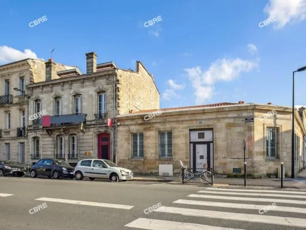 Bureaux 340 m²