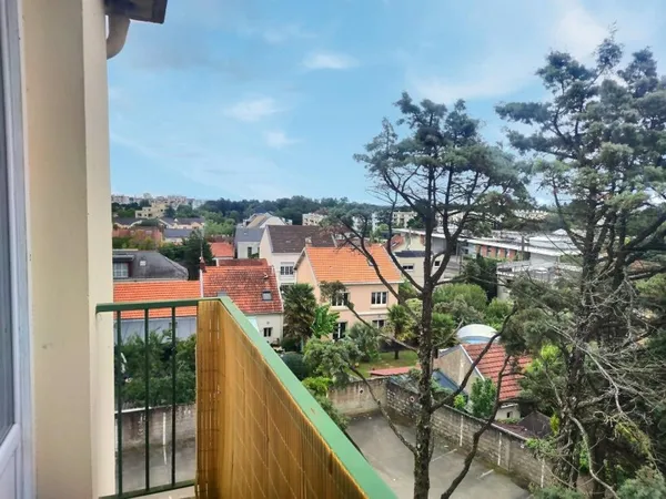 À 3 mn du tram, T3 dernier étage avec balcon - Beauséjour