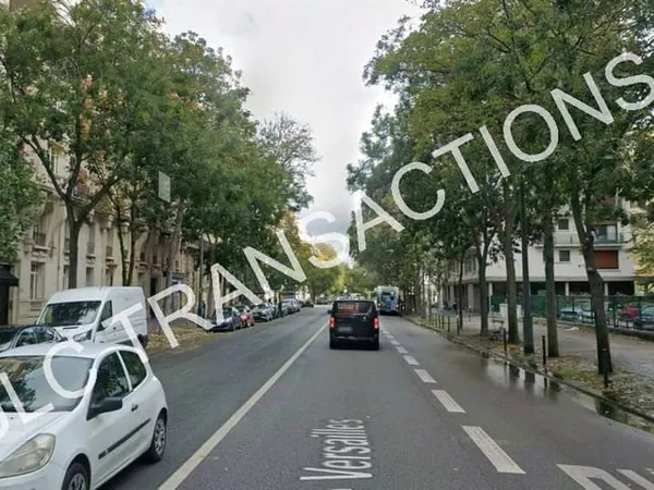 Boutique 77 m²