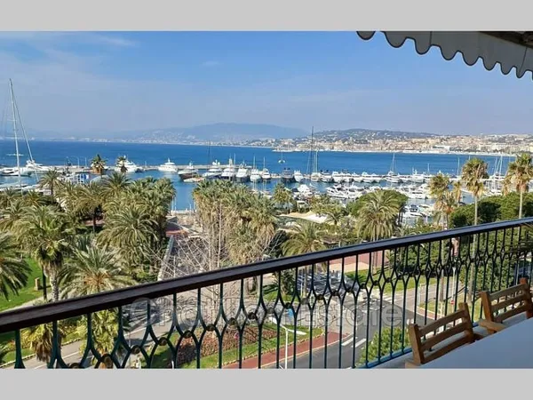 Appartement 3 pièces 103 m²