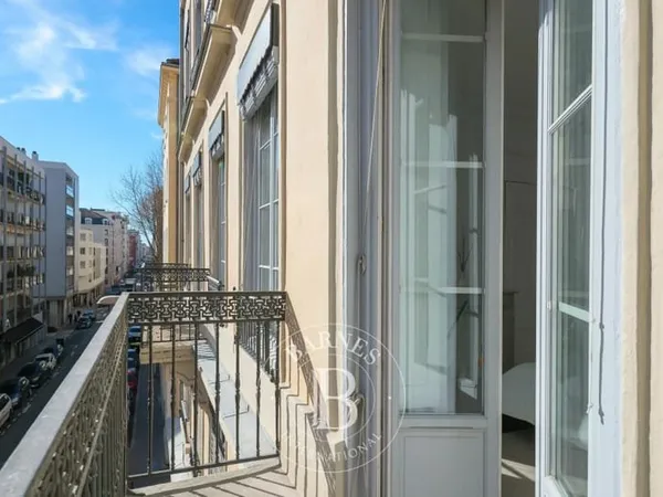 Lyon 6 - Foch - Appartement de 127,27 m² - 3 chambres - 1 bureau - Balcons