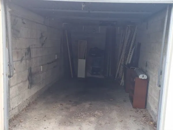 Box 15 m2 propriété privée les clayes sous bois en location