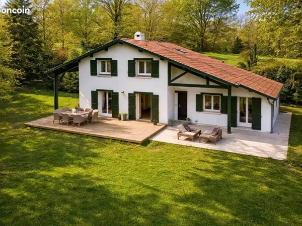 Maison 8 pièces 143 m²