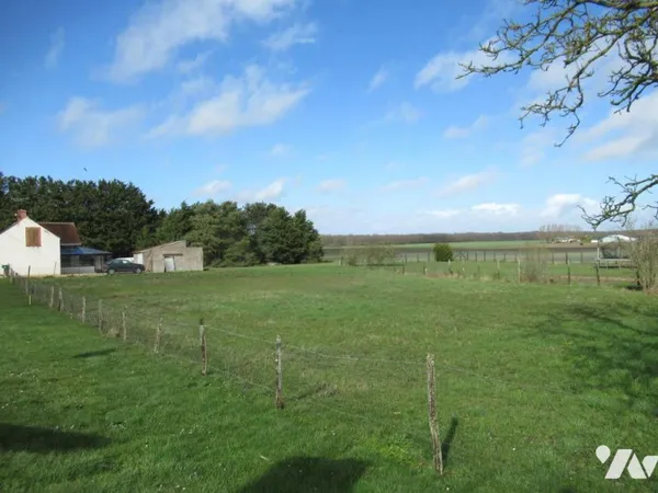 Terrain 838 m²
