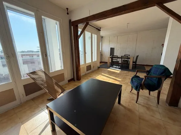 Montpellier Beaux-Arts T3 71 m2 avec loggia, ascenseur et