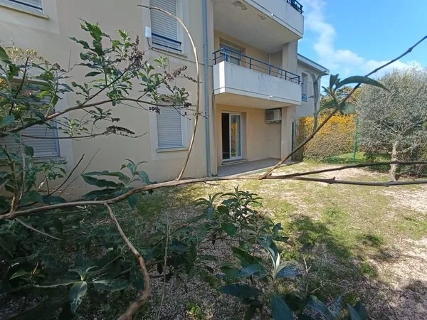 Appartement RDC-T3- Adapté PMR avec jardin en résidence sécu