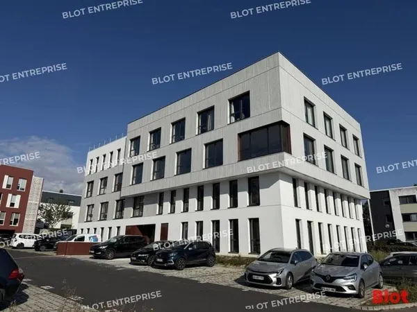 Bureaux 417 m²
