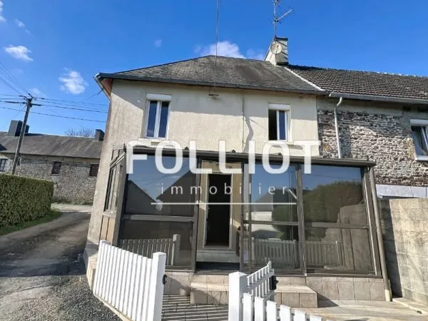 Maison 3 pièces à vendre à Cerisy la Salle Terrain dépendances