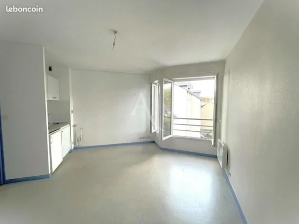 Studio 1 pièce 20 m²