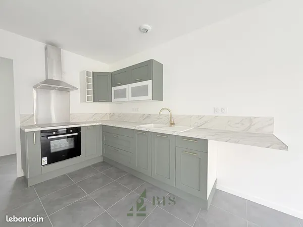 Maison 8 pièces 94 m²
