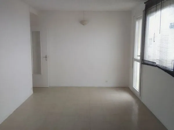 Particulier , APT : rue Le Fer à cheval , 27000 Evreux
