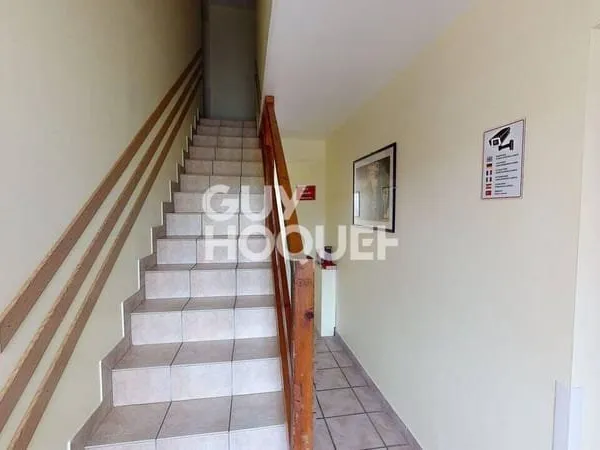 Bâtiment 3 pièces 176 m²