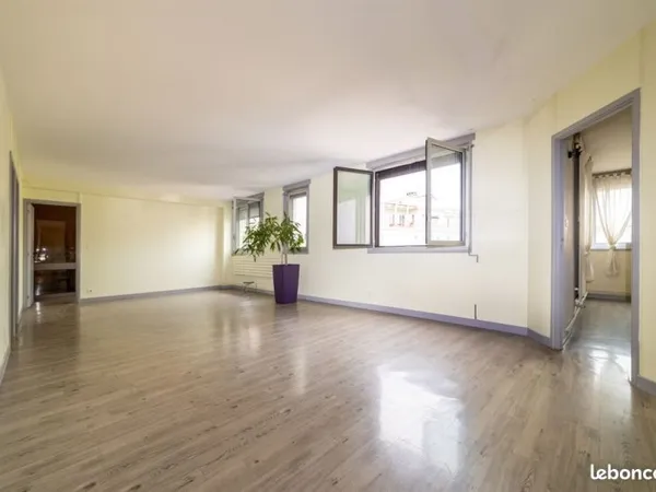 Appartement 7 pièces 130 m²