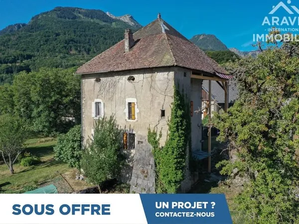 Maison de caractère du XVIIe siècle à rénover