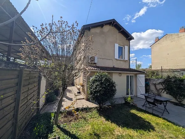 Maison mitoyenne - Vienne Bon Accueil - 4 pièces - 57 m2