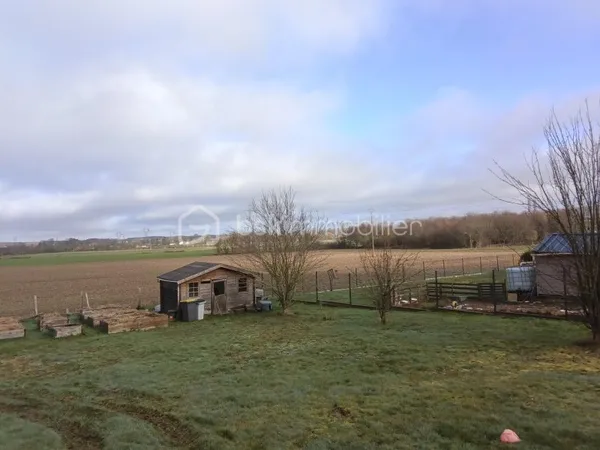 Terrain 560 m²