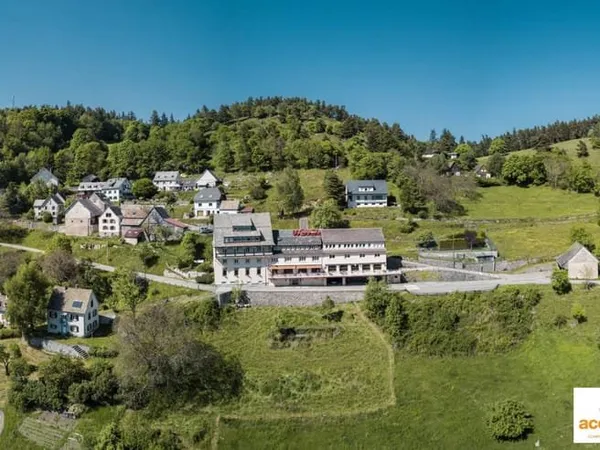 Local commercial 1732 m²