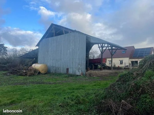 Terrain à bâtir 1000m2 avec Hangar au calme