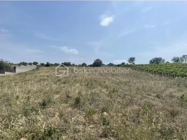 Terrain 615 m²
