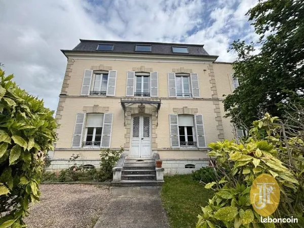 Studio 1 pièce 30 m²