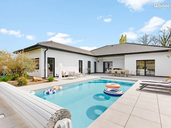 Maison 6 pièces 230 m²