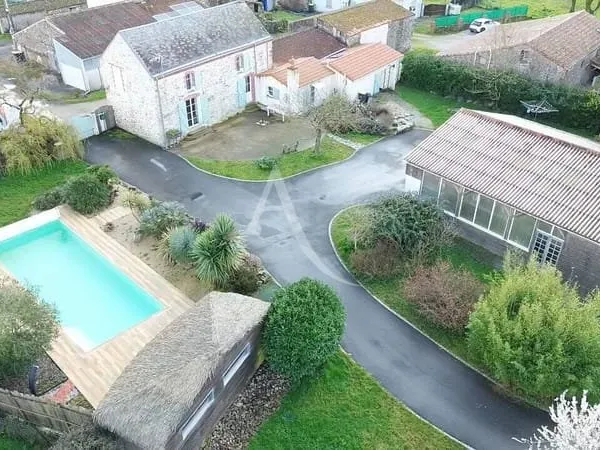 Maison 6 pièces 145 m²