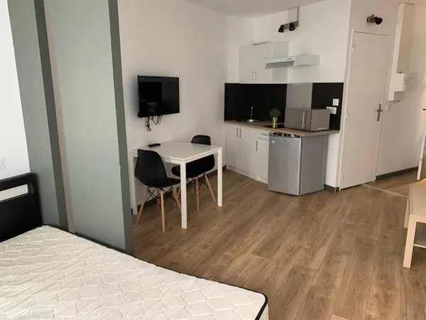 Studio 1 pièce 24 m²