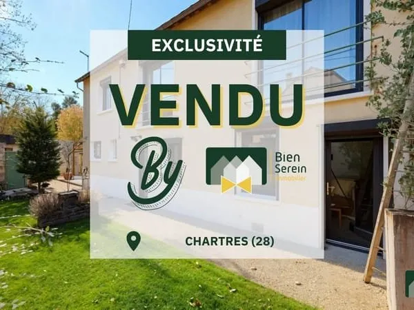 MAISON DE VILLE DE CARACTÈRE AVEC PLACE DE STATIONNEMENT PRIVAT