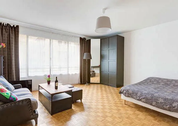 Loue T1 36m² à Paris 7ème quartier Invalides