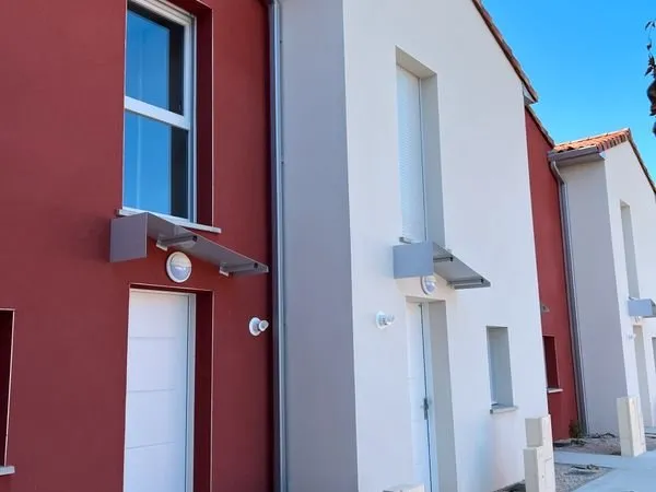 Duplex 3 pièces de 71m² avec jardinet et parking