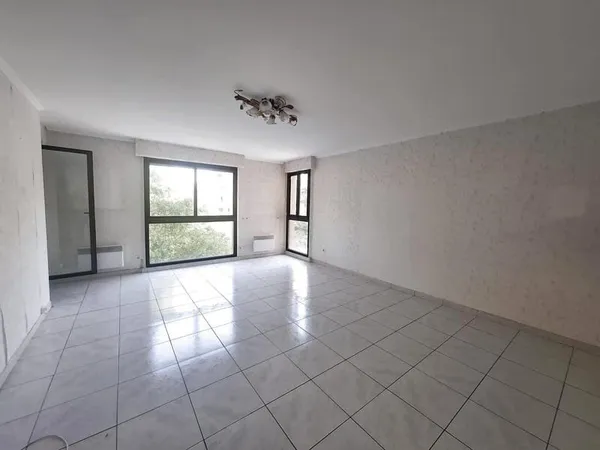 Appartement T2 65 m2 + terrasse 18,5 m2 - Antigone