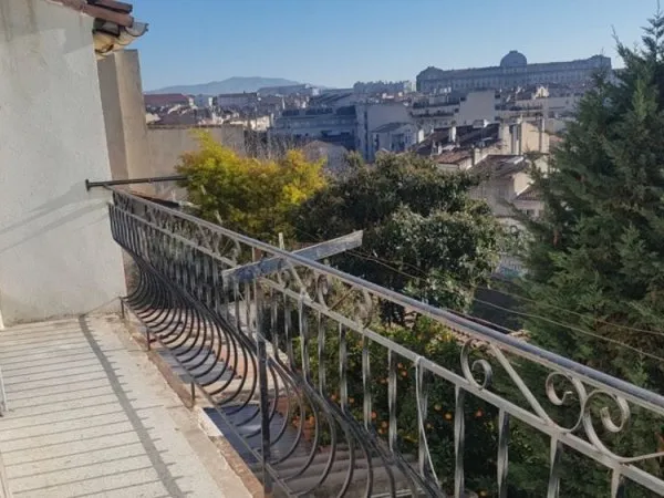 À vendre Immeuble de 93,29 m² à MARSEILLE 3e