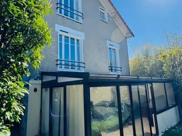 Maison 8 pièces 140 m²