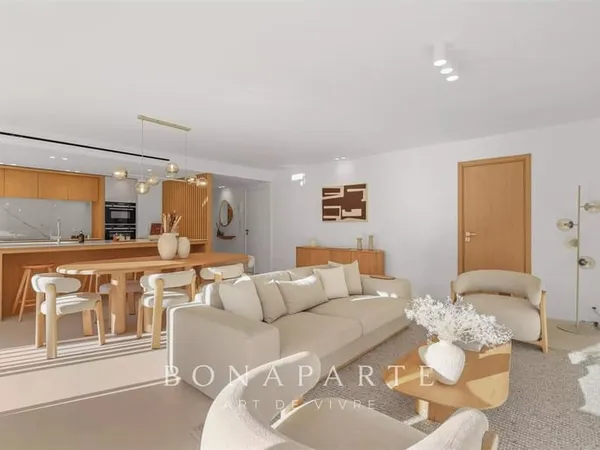 Cannes - Superbe T4 - Avec Terrasse De 75 M²