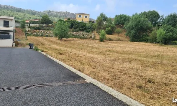 Terrain à bâtir avec vue dégagée