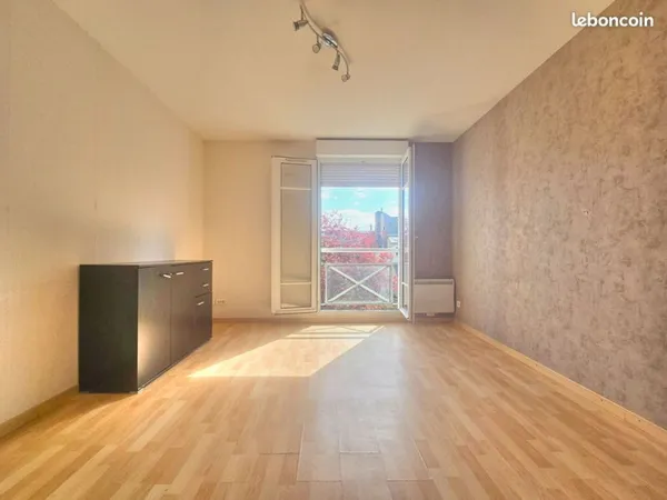 Studio 1 pièce 20 m²