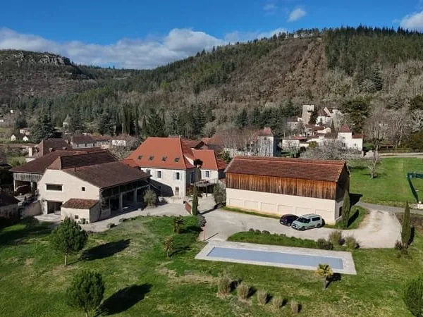 Maison Vente Tour-de-Faure 14p 394m² 1050000€