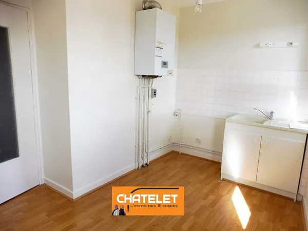 A louer centre-ville BOURG EN BRESSE appartement type 1 non meublé de 34.65 m2