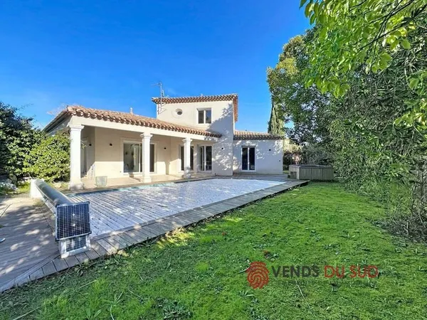 Villa 5 pièces 140 m²