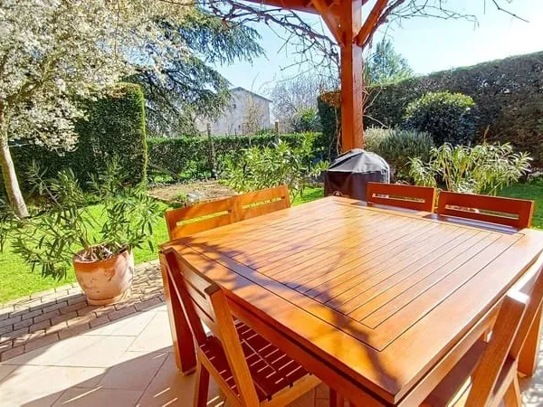 Villa 8 pièces 157 m²