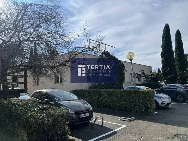 Bureau 457 m²