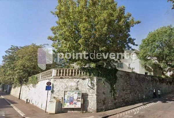 Boutique 42 m²