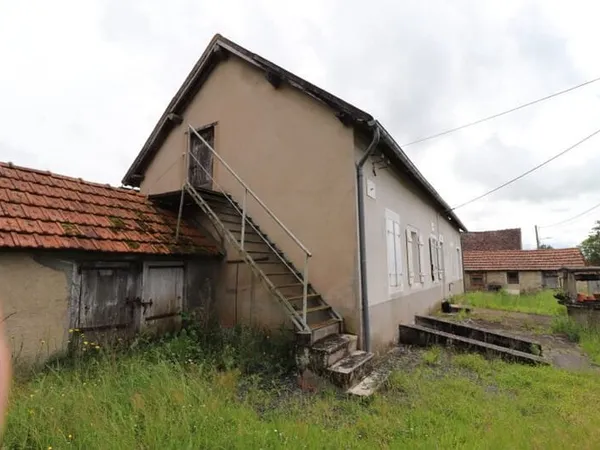 Maison Lucenay Les Aix 2 pièce(s) 140 m2
