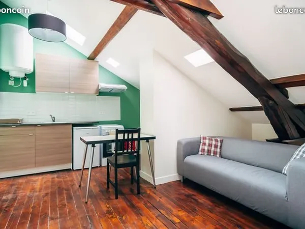 Appartement meublé F1 une chambre, prox fac, tram