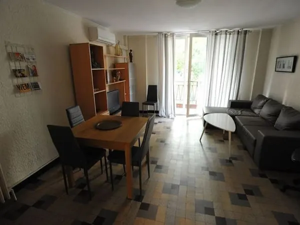 Chambre 1 pièce 18 m²
