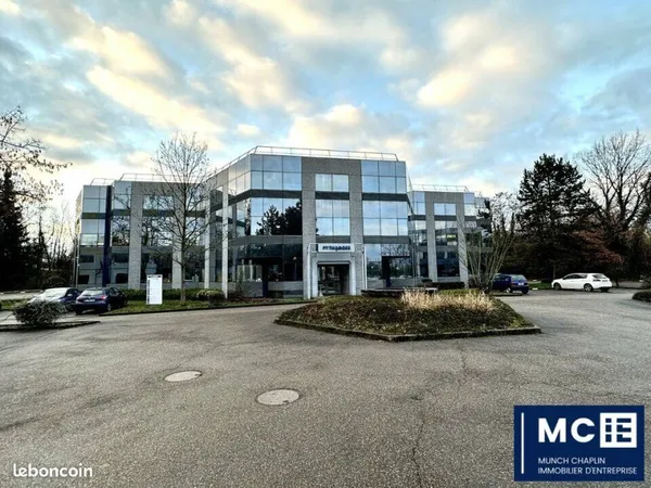 BUREAUX 94 m² ILLKIRCH GRAFFENSTADEN